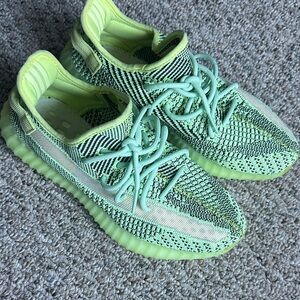 Yeezy Boost 350 V2 size 10 Yeezreel